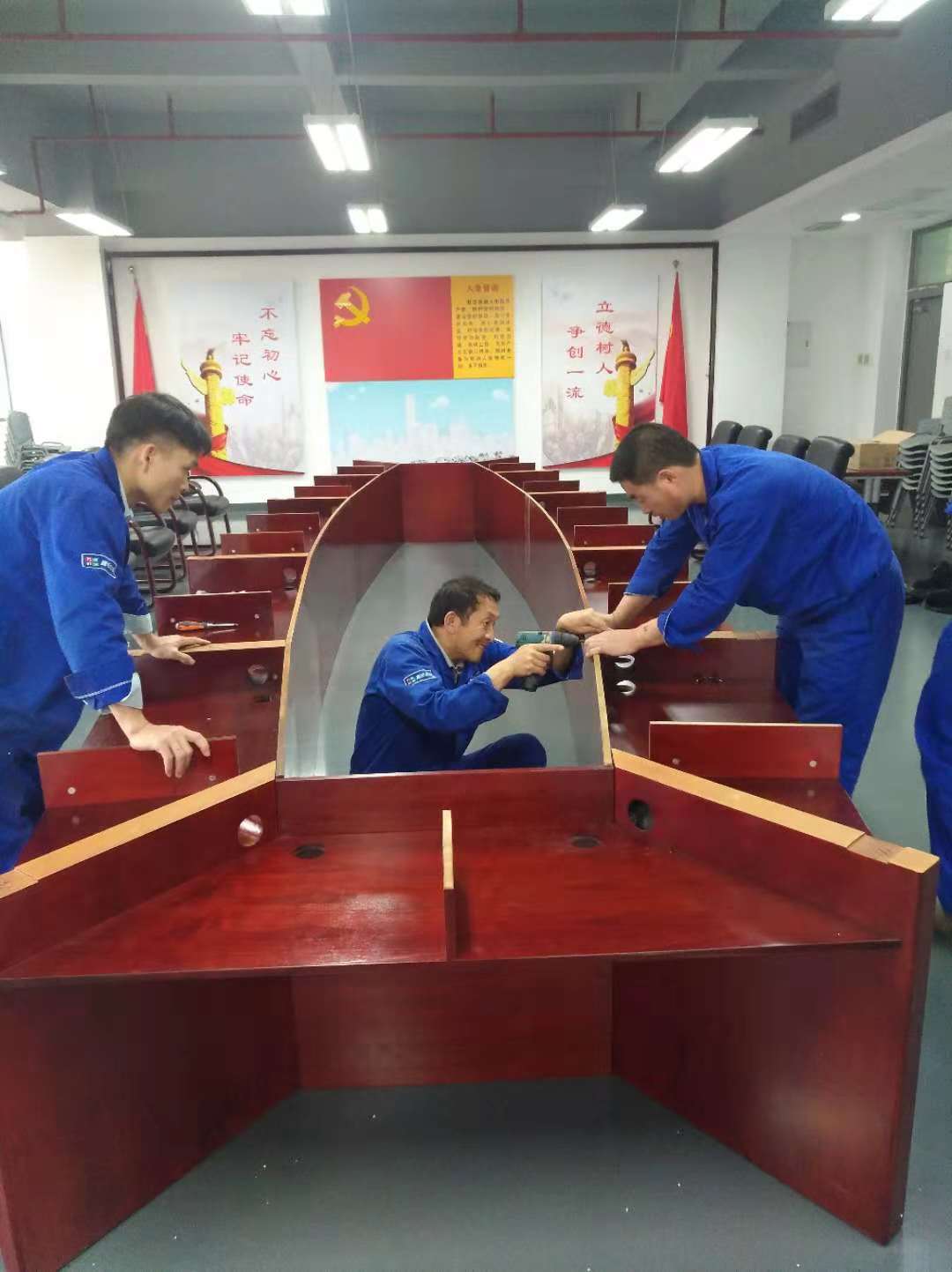 人生就是博搬家公司告诉你拆除家具的方法！